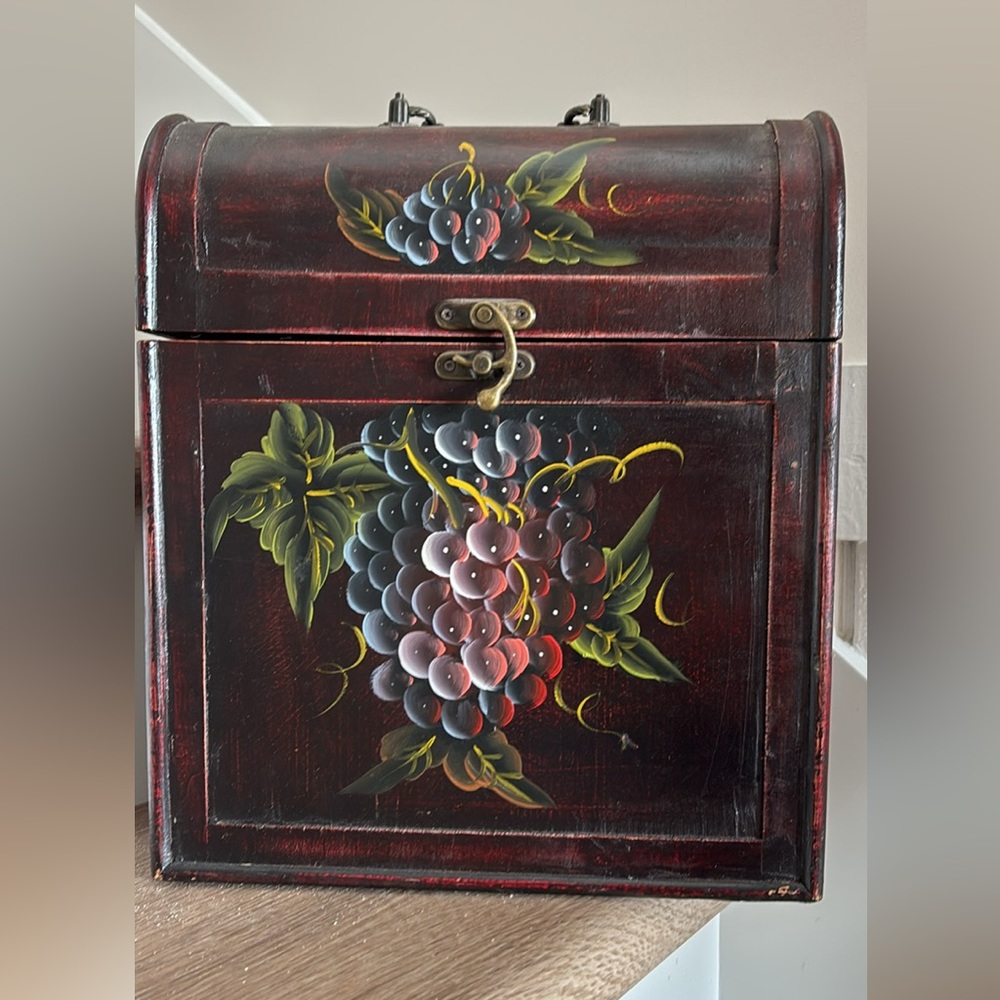 Wooden Wine Box with Grapes Design